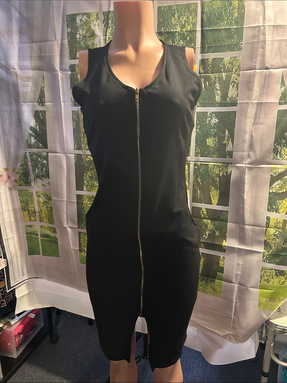Nicki Minaj Black Sleeveless Zip-Front Bodycon dress